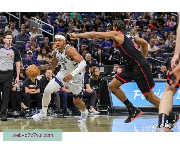 魔术胜篮网班凯罗领衔三人亮眼